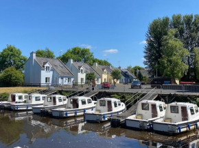 Leitrim Quay - Riverside Cottage 9